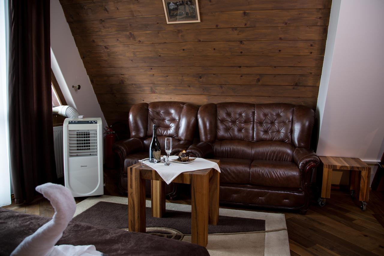 Hotel Babino Brdo Derventa Exteriör bild